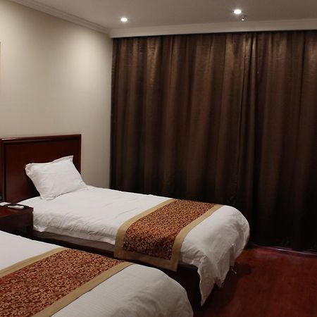 Greentree Inn Zhejiang Ningbo East Baizhuang Rd. Express Hotel Dış mekan fotoğraf
