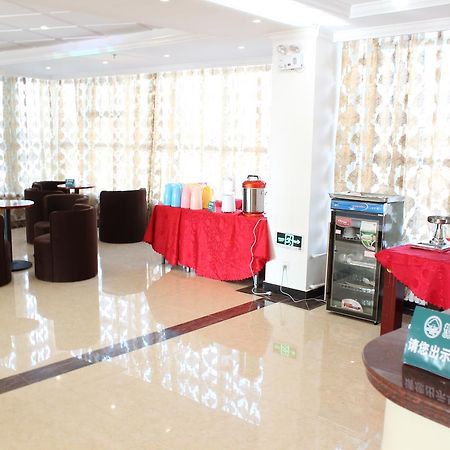 Greentree Inn Zhejiang Ningbo East Baizhuang Rd. Express Hotel Dış mekan fotoğraf