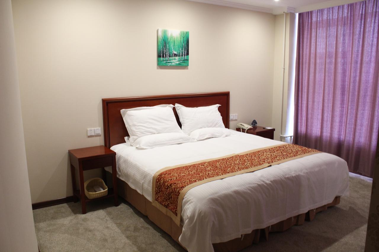 Greentree Inn Zhejiang Ningbo East Baizhuang Rd. Express Hotel Dış mekan fotoğraf