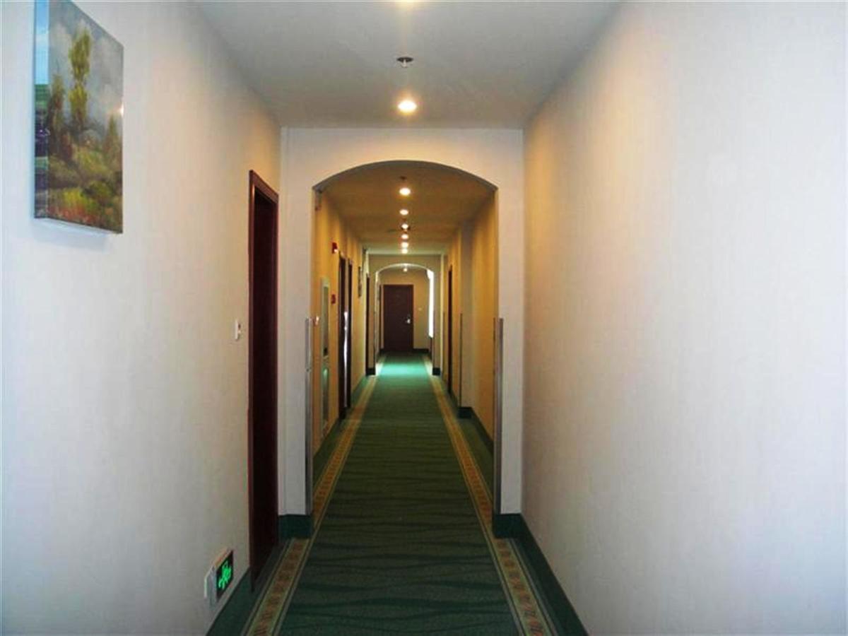 Greentree Inn Zhejiang Ningbo East Baizhuang Rd. Express Hotel Dış mekan fotoğraf